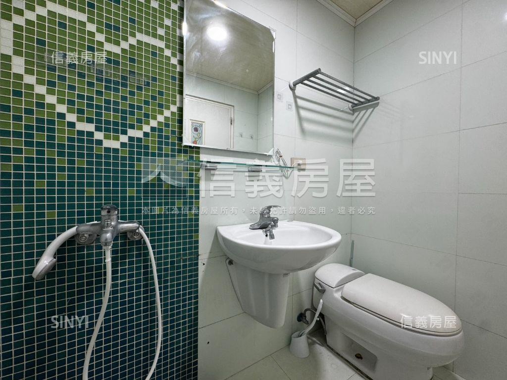 賜伯寶座｜三房平移車位房屋室內格局與周邊環境