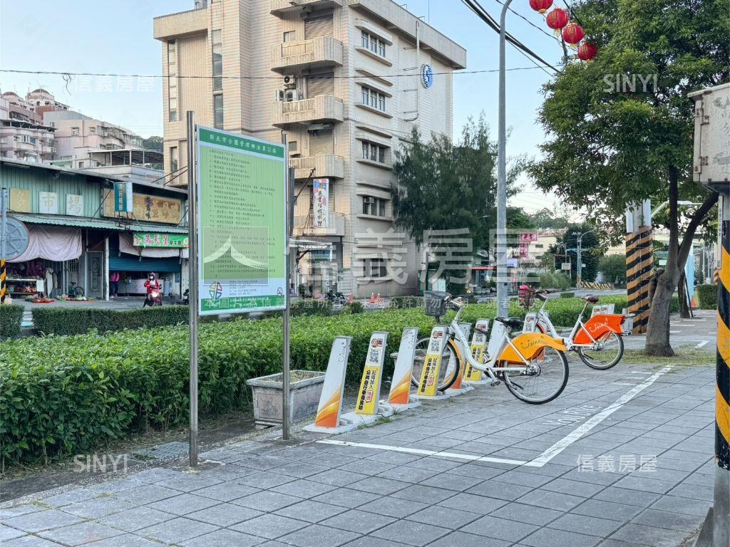 小資成家非常容易電梯兩房房屋室內格局與周邊環境