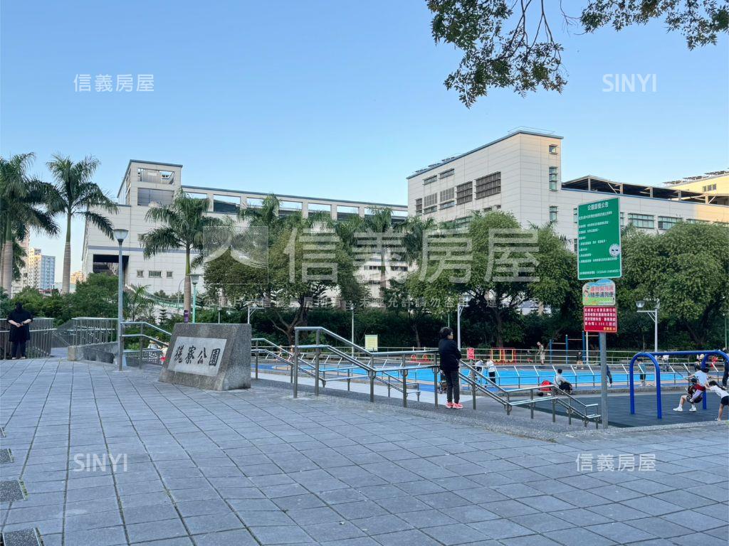 小資成家非常容易電梯兩房房屋室內格局與周邊環境