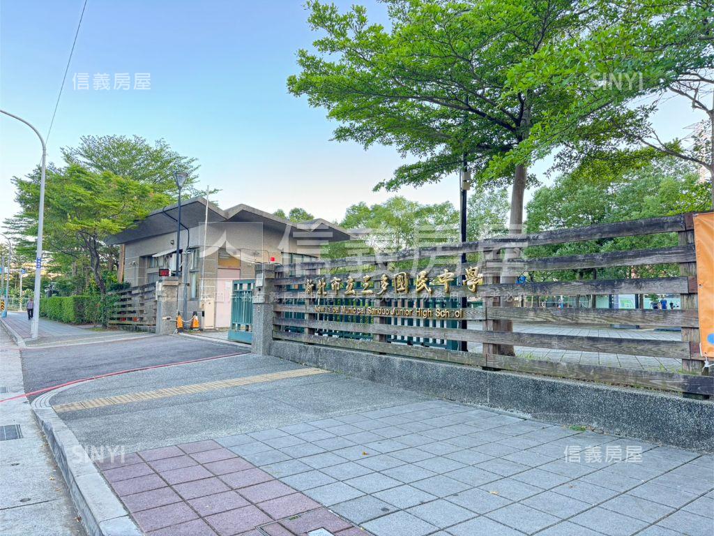 小資成家非常容易電梯兩房房屋室內格局與周邊環境