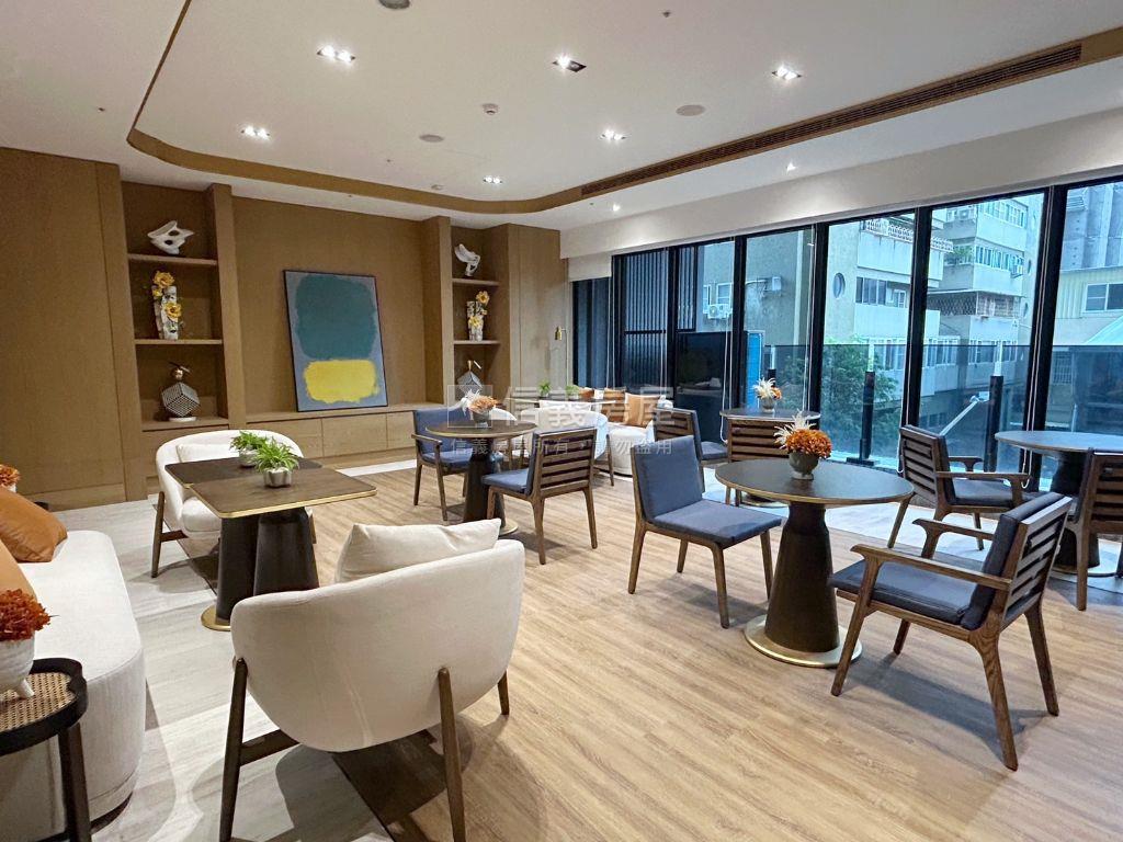 ⭐前金亞灣河景高樓兩房房屋室內格局與周邊環境