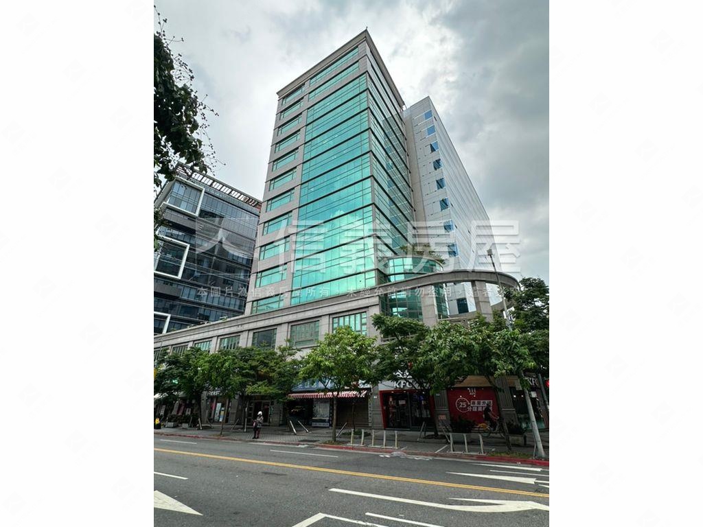 港墘捷運台北登峰整層辦公房屋室內格局與周邊環境