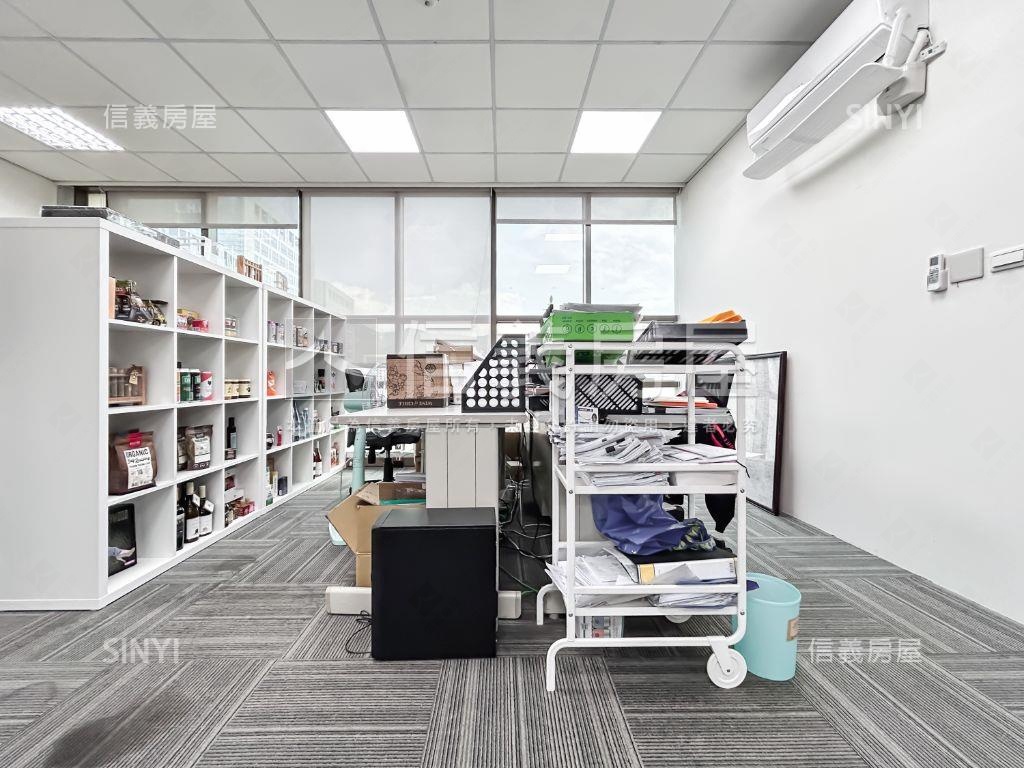 港墘捷運台北登峰整層辦公房屋室內格局與周邊環境