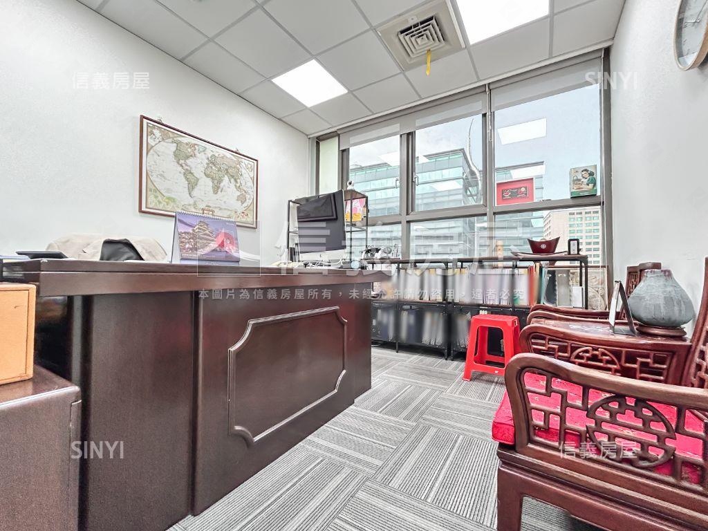 港墘捷運台北登峰整層辦公房屋室內格局與周邊環境