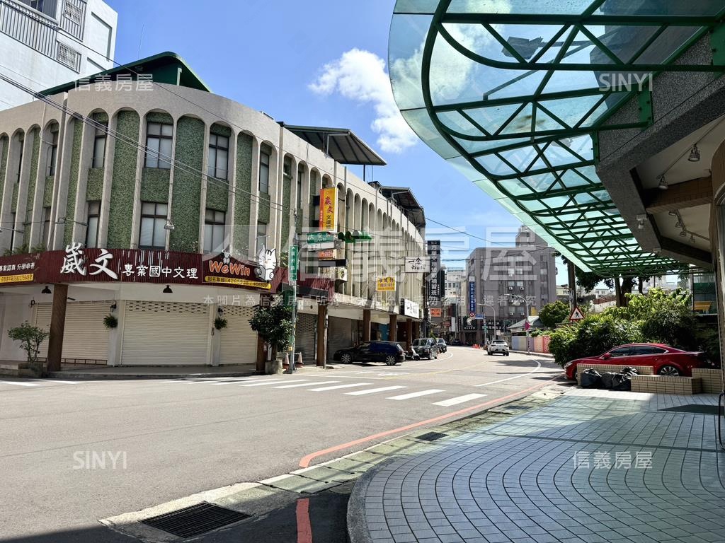 近信義國小大面寬稀有釋出房屋室內格局與周邊環境