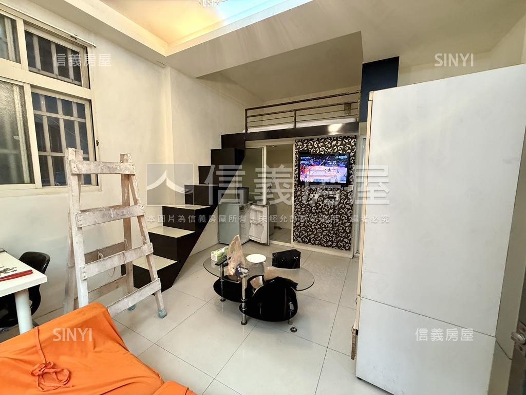 近信義國小大面寬稀有釋出房屋室內格局與周邊環境