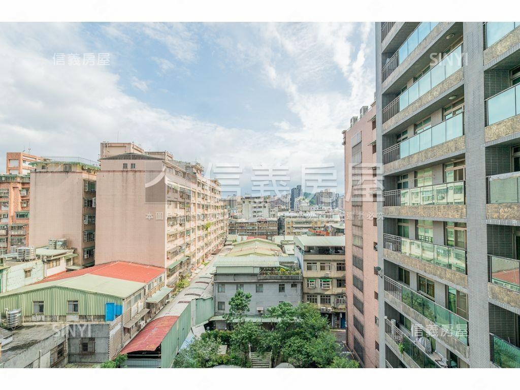 太陽知我心溫馨三房車位房屋室內格局與周邊環境