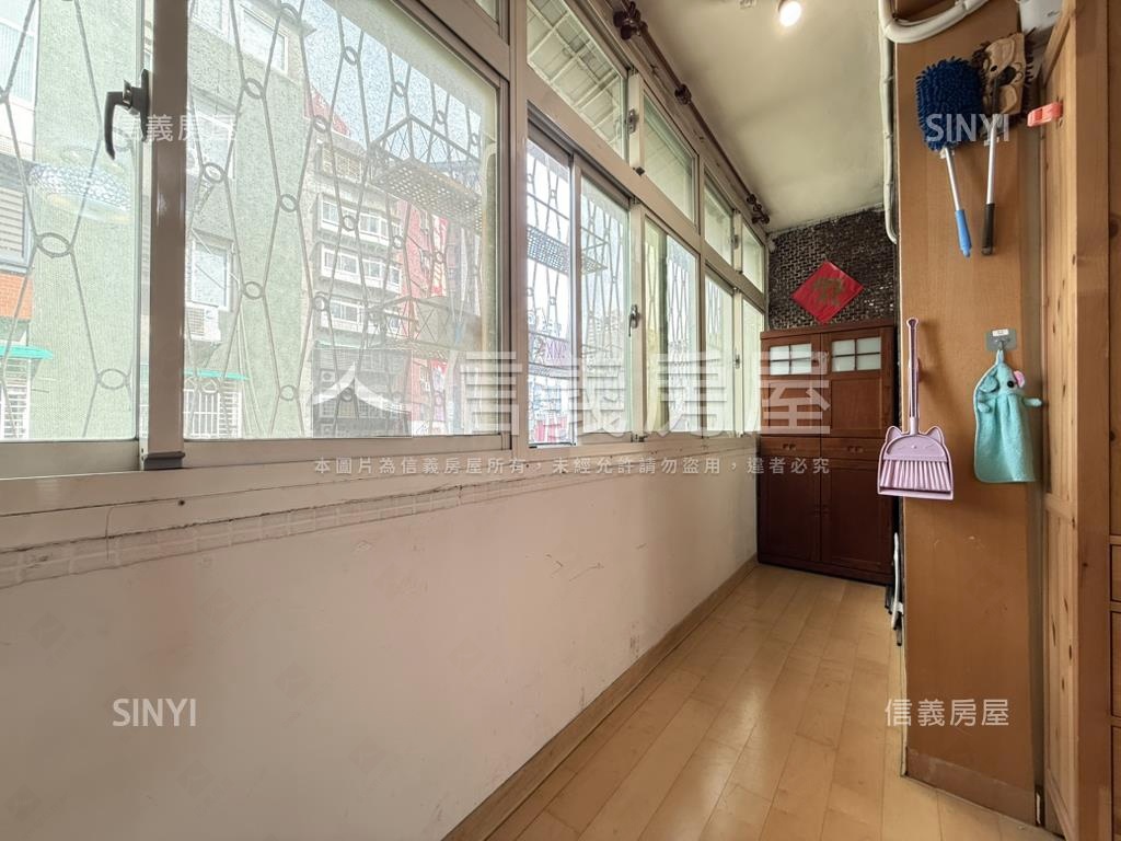 中正邊間溫馨兩房房屋室內格局與周邊環境