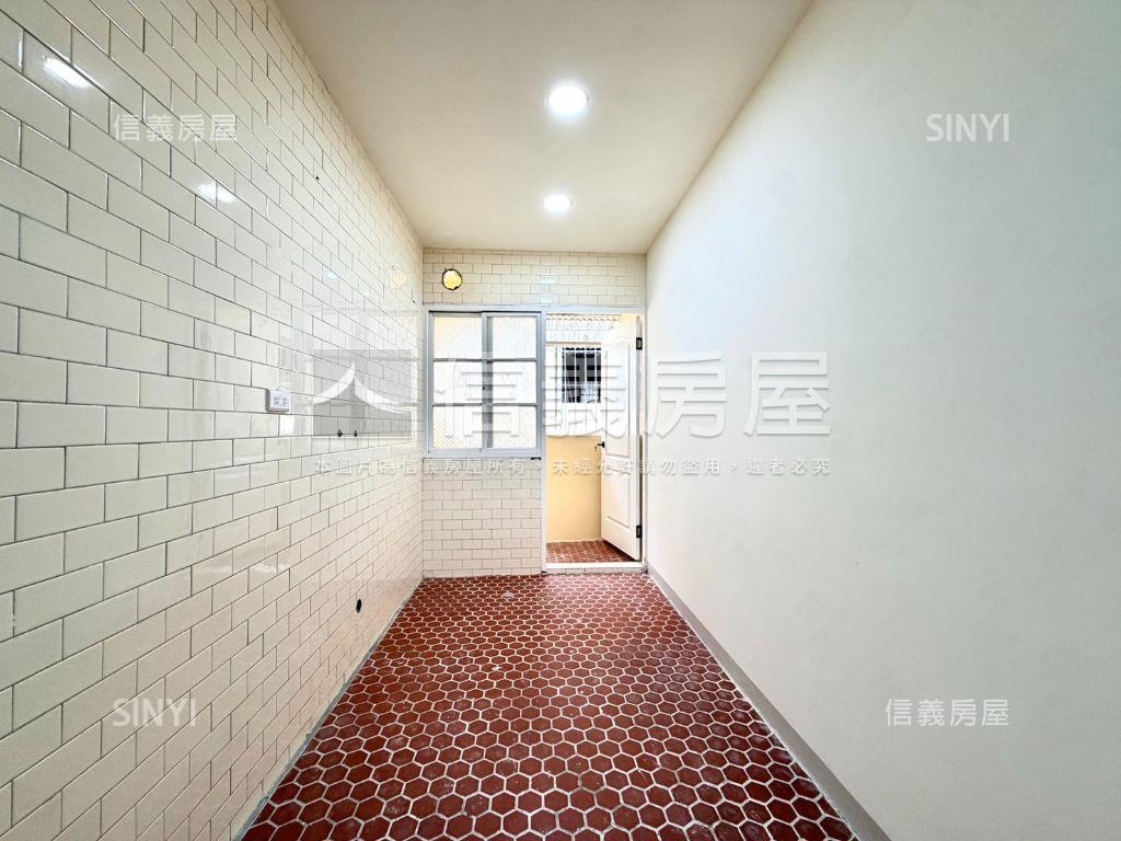 近科工館陽台進出屋況美宅房屋室內格局與周邊環境