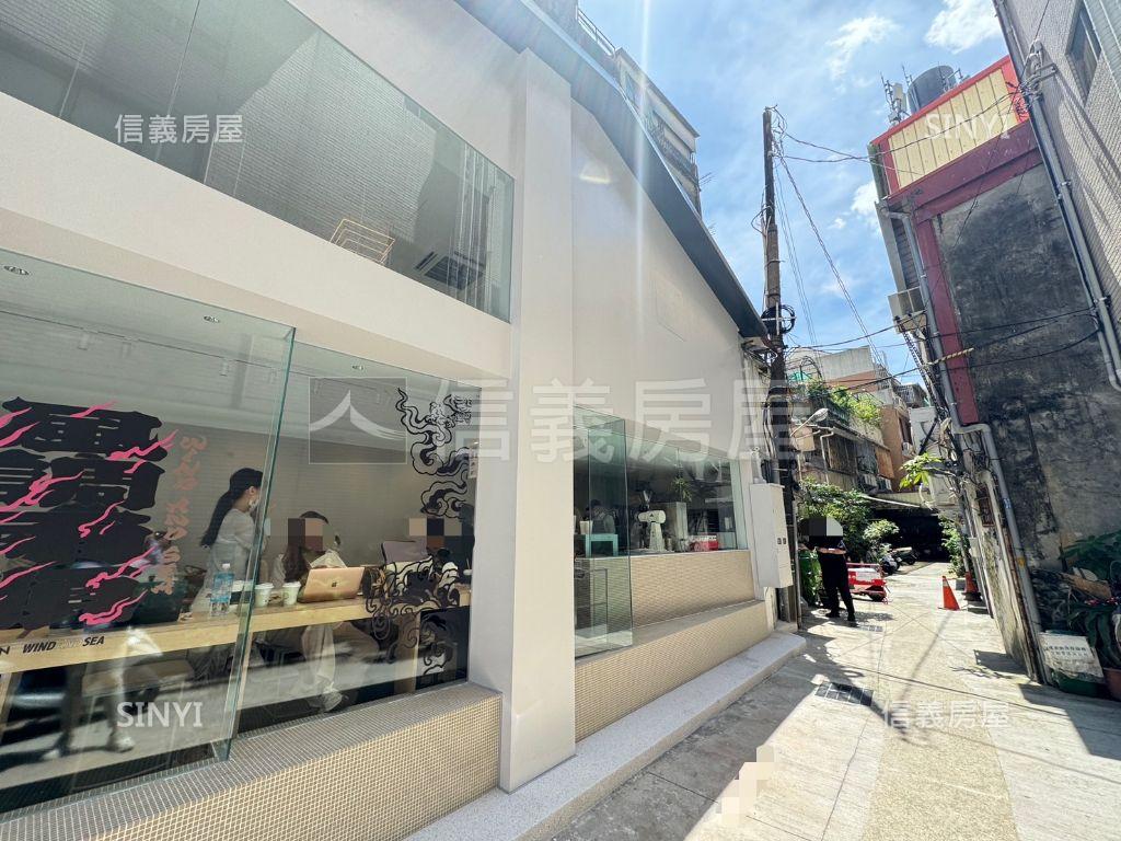 中友百貨正三民路邊間角店房屋室內格局與周邊環境