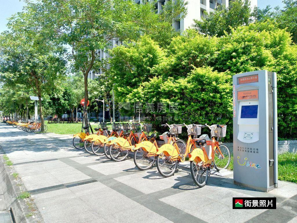 中正路邊間～三房車位房屋室內格局與周邊環境