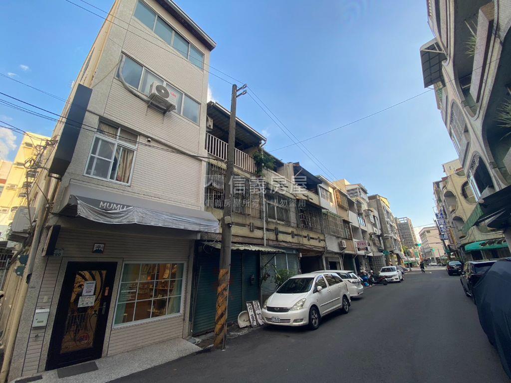 近２０５重劃區正街小透天房屋室內格局與周邊環境