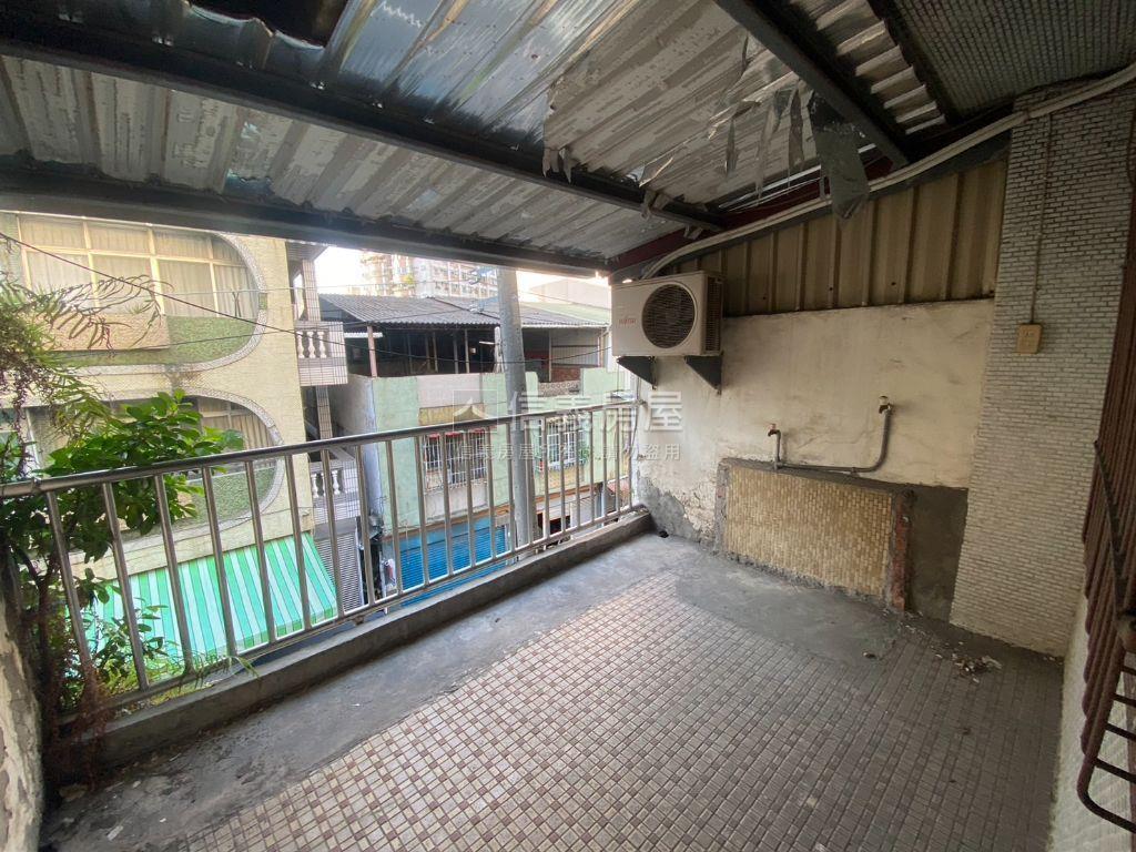 近２０５重劃區正街小透天房屋室內格局與周邊環境