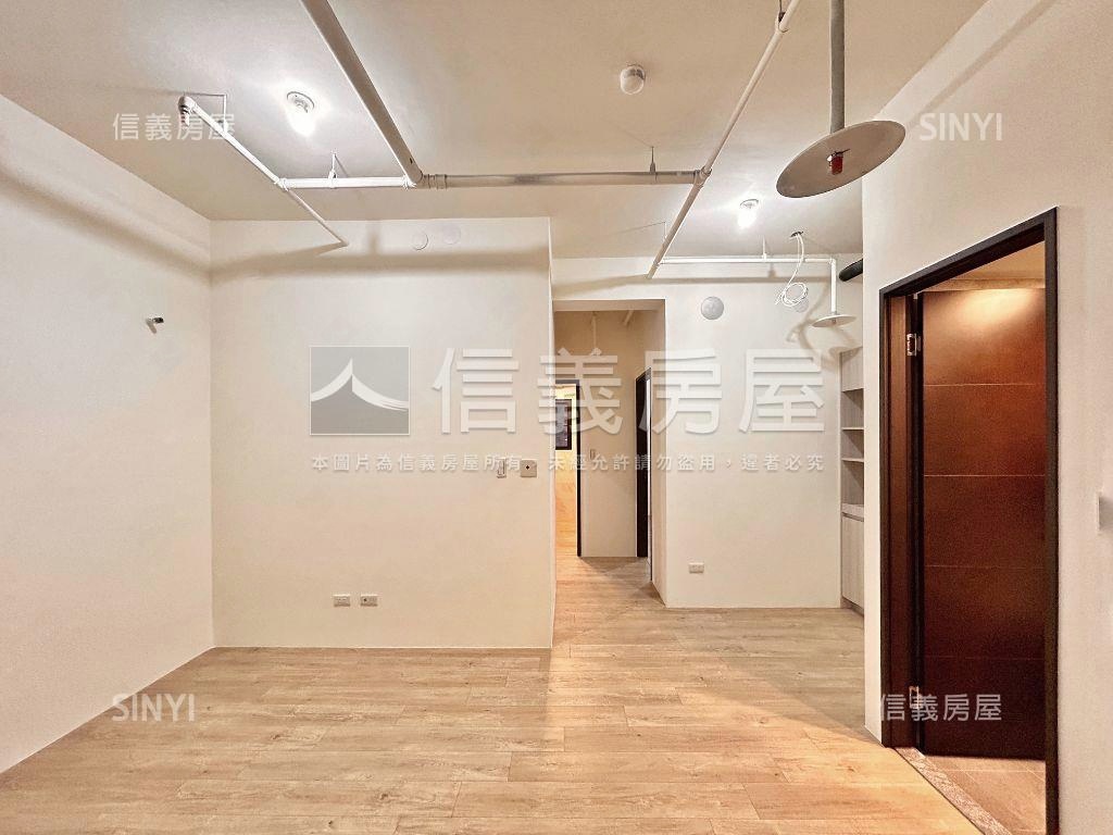 新潤大道鎏域兩房平面車位房屋室內格局與周邊環境