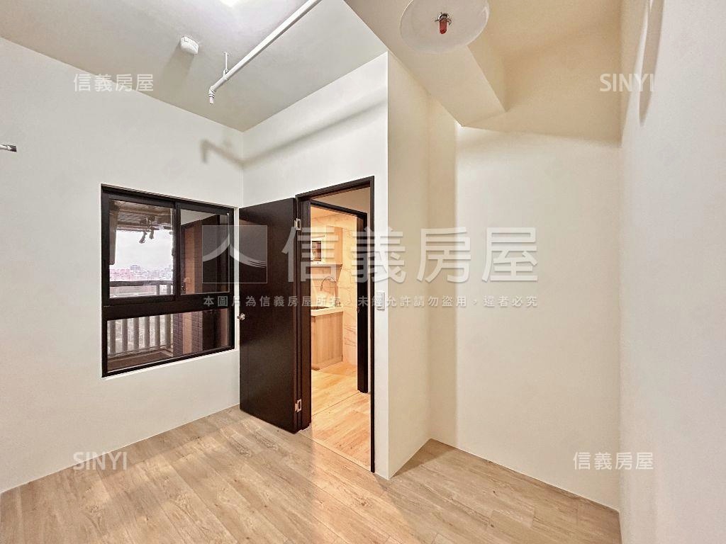 新潤大道鎏域兩房平面車位房屋室內格局與周邊環境