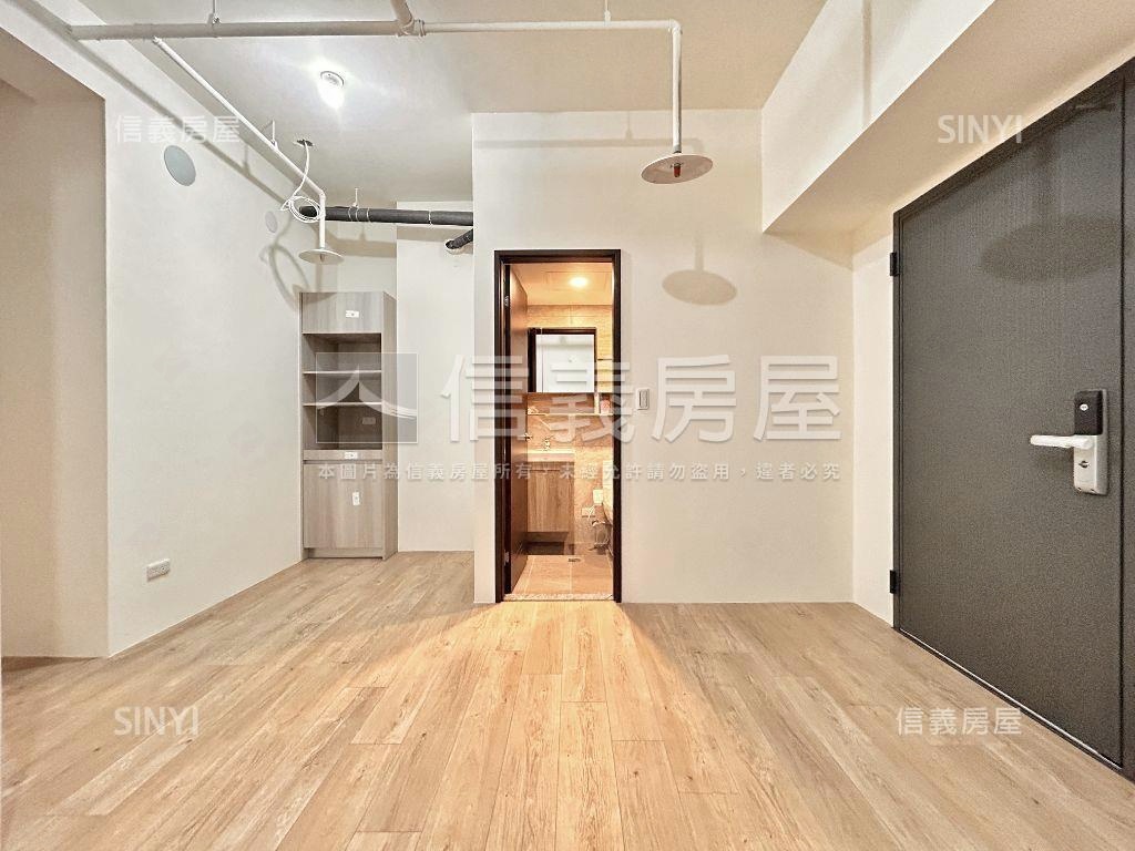 新潤大道鎏域兩房平面車位房屋室內格局與周邊環境