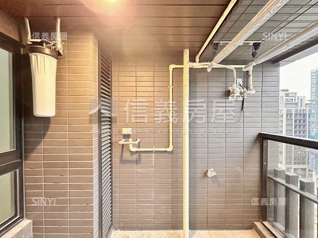 新潤大道鎏域兩房平面車位房屋室內格局與周邊環境