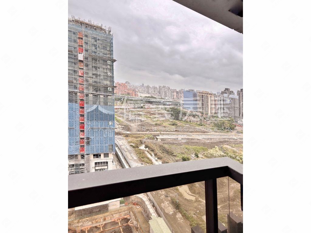 新潤大道鎏域兩房平面車位房屋室內格局與周邊環境