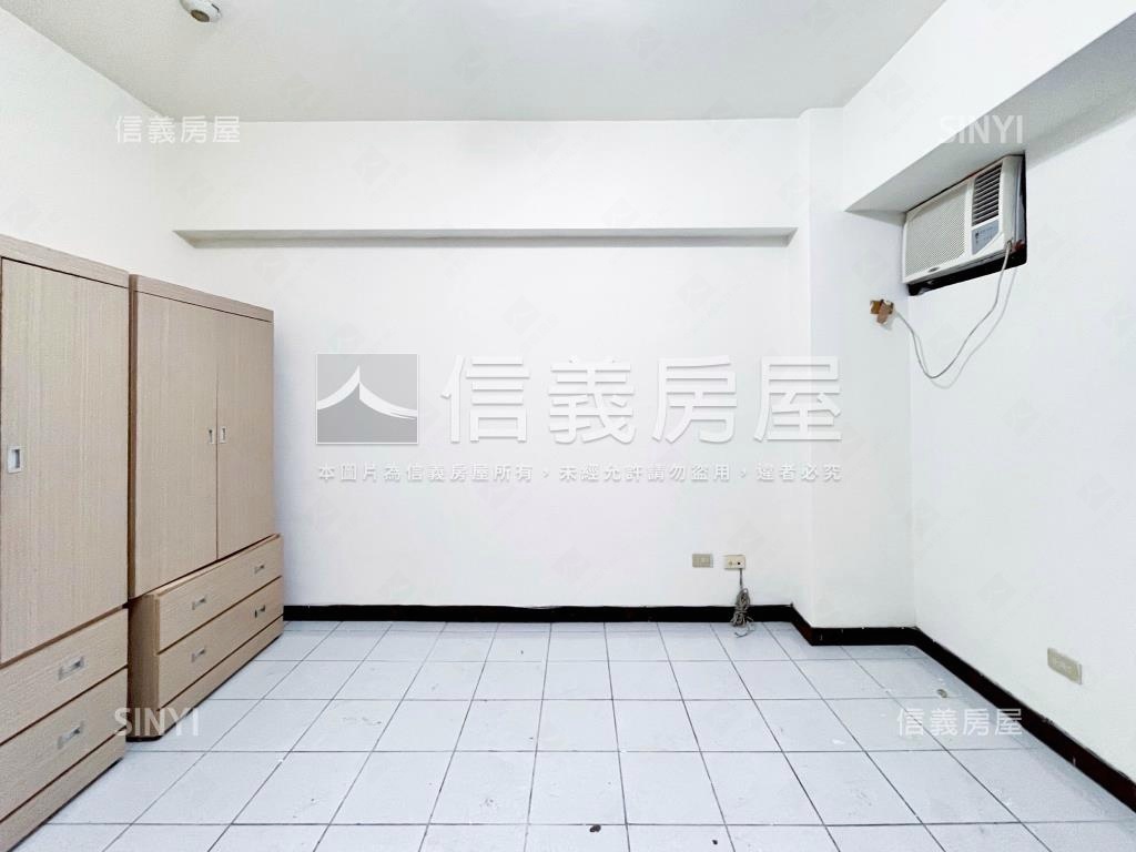 急售！國宅大三房！房屋室內格局與周邊環境