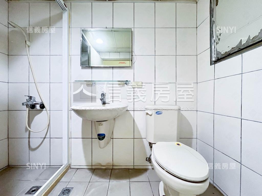 急售！國宅大三房！房屋室內格局與周邊環境