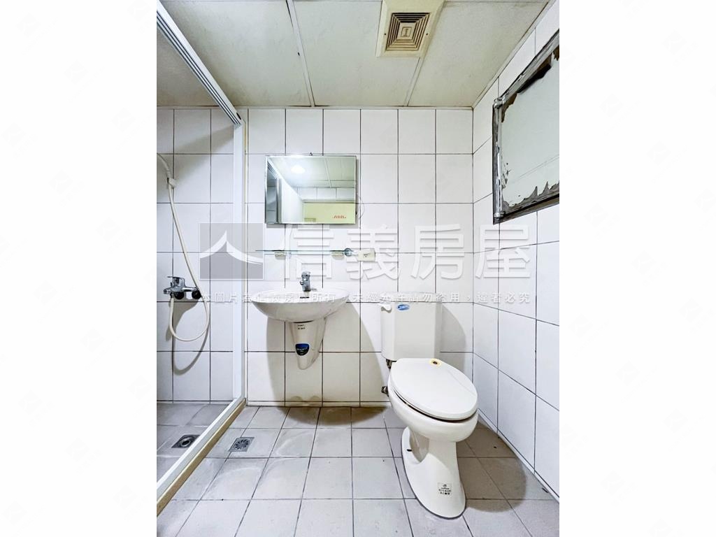 急售！國宅大三房！房屋室內格局與周邊環境