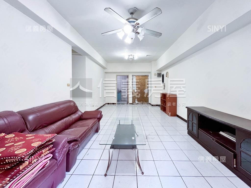 急售！國宅大三房！房屋室內格局與周邊環境