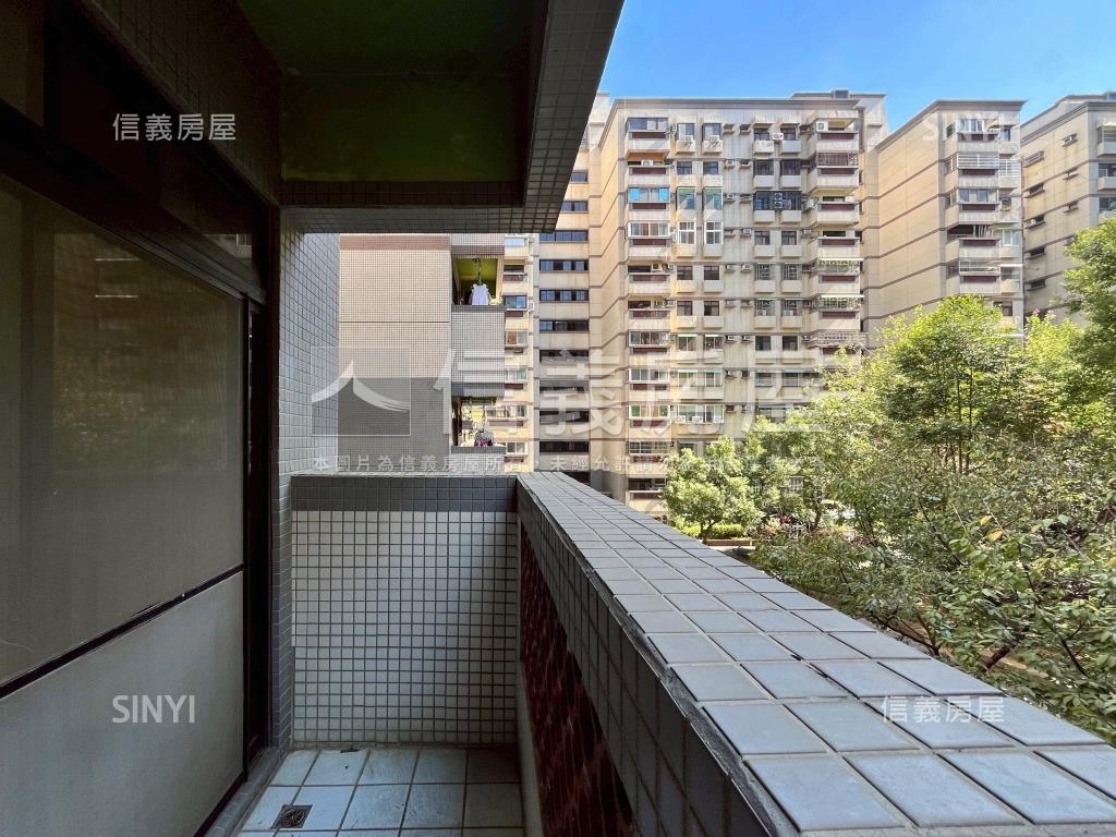 急售！國宅大三房！房屋室內格局與周邊環境