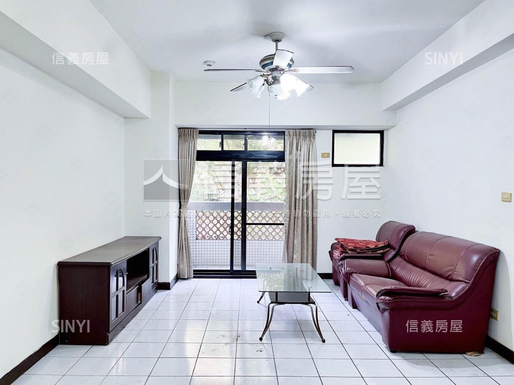 急售！國宅大三房！房屋室內格局與周邊環境