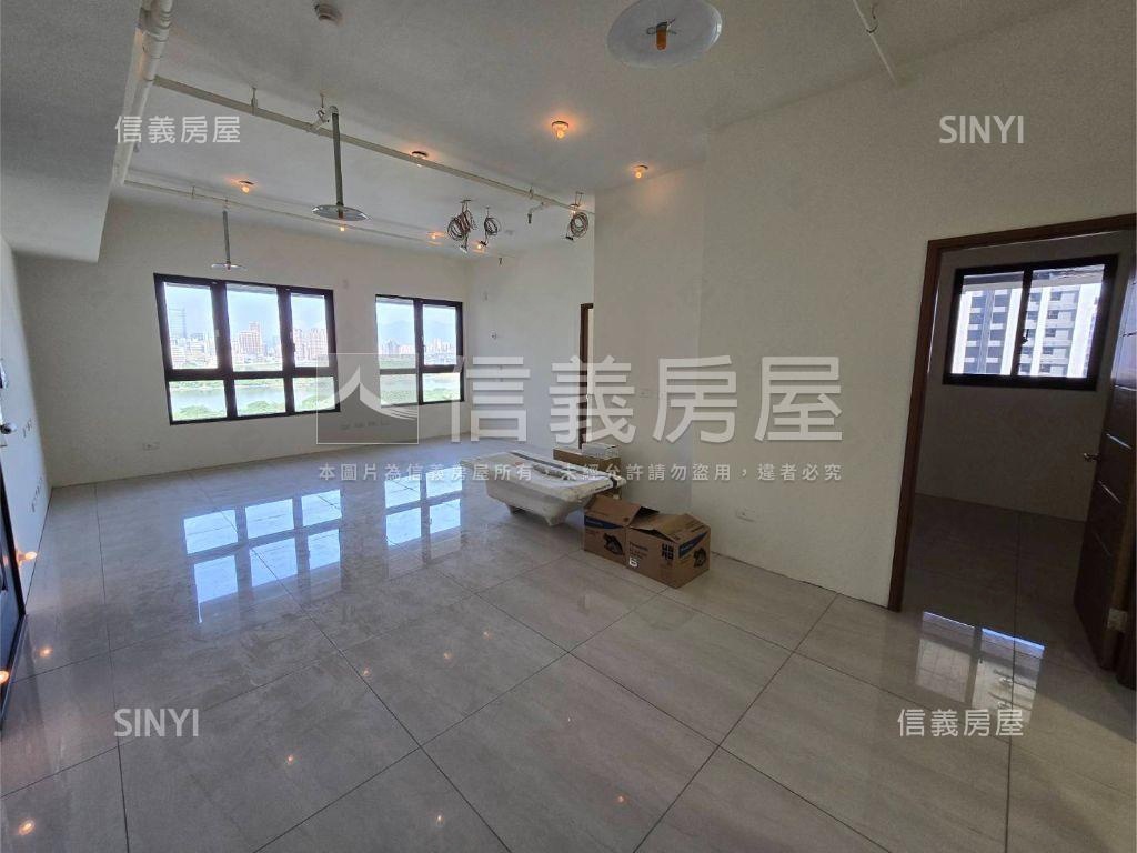 立川琚大客廳河景房房屋室內格局與周邊環境