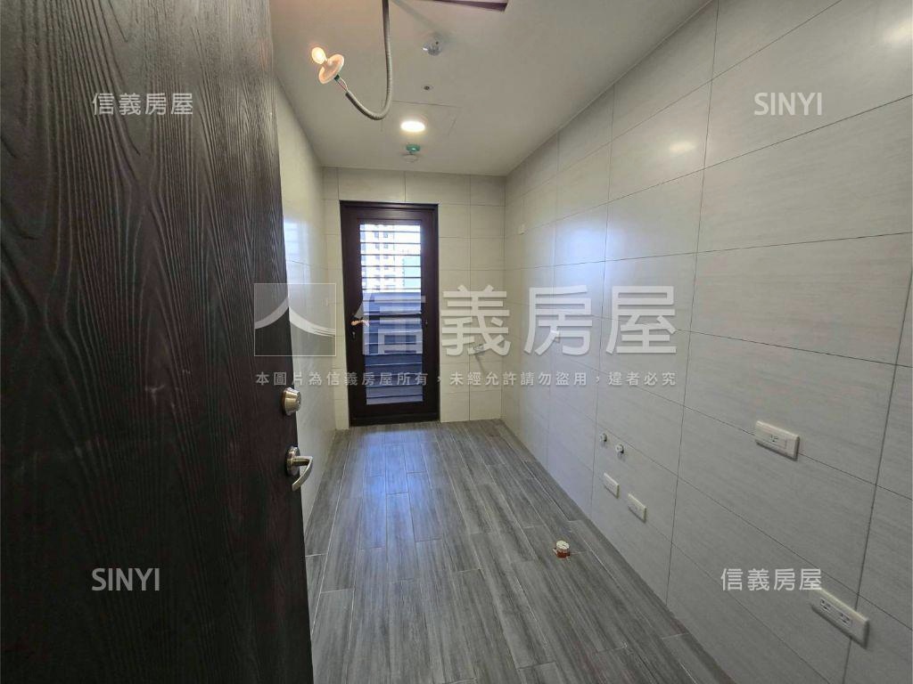 立川琚大客廳河景房房屋室內格局與周邊環境