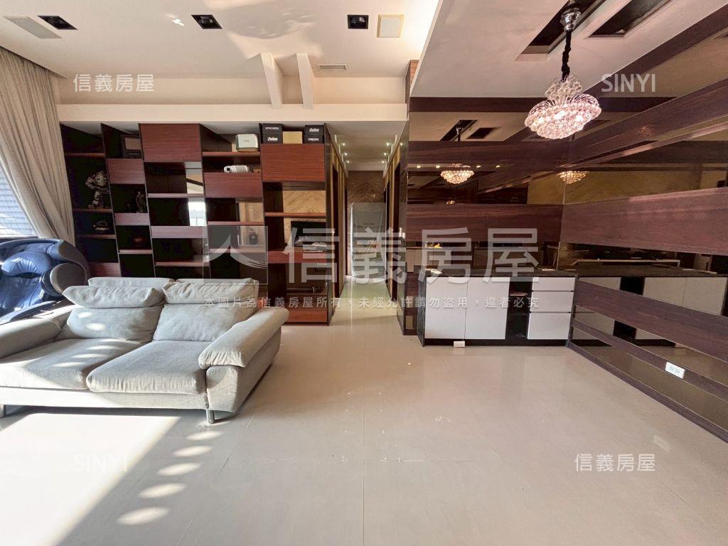 兆之丘三房車位房屋室內格局與周邊環境