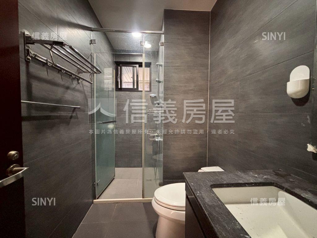 兆之丘三房車位房屋室內格局與周邊環境