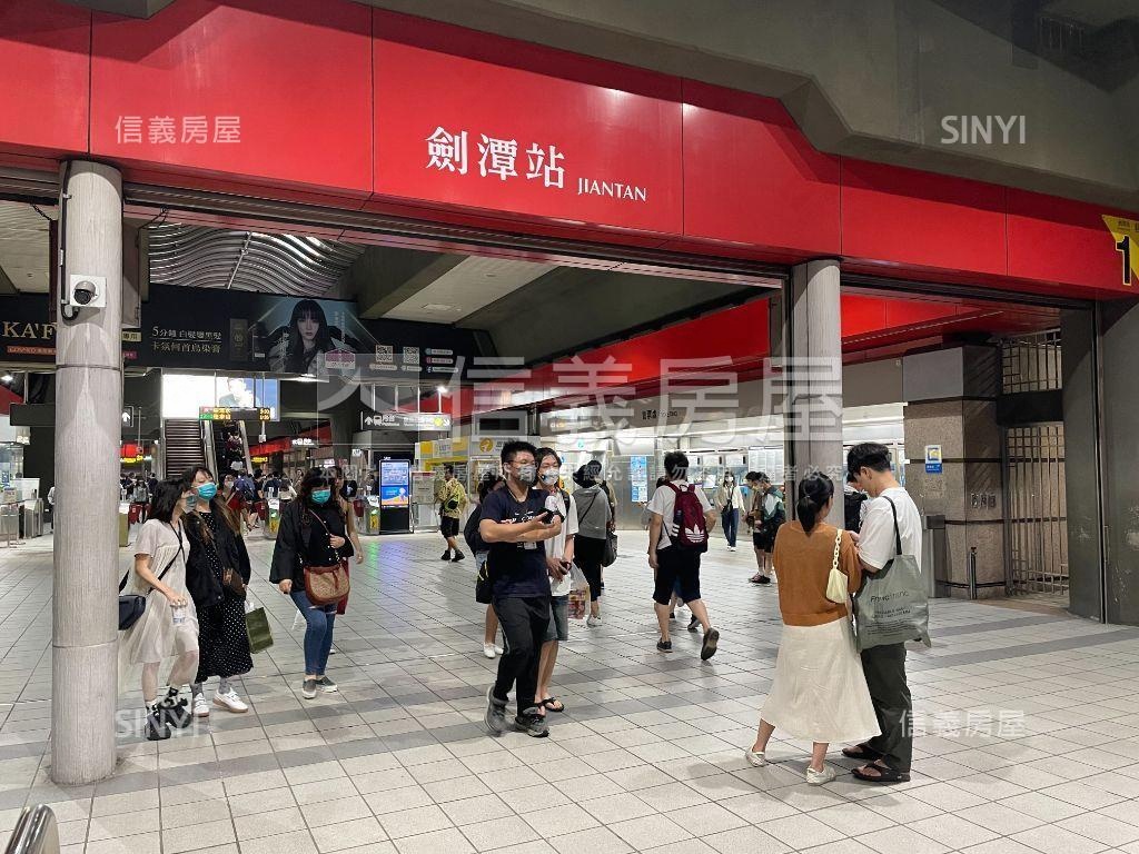 士林夜市黃金店面房屋室內格局與周邊環境