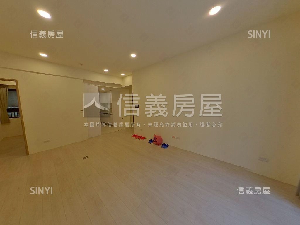 中央央北全新３房附大車位房屋室內格局與周邊環境