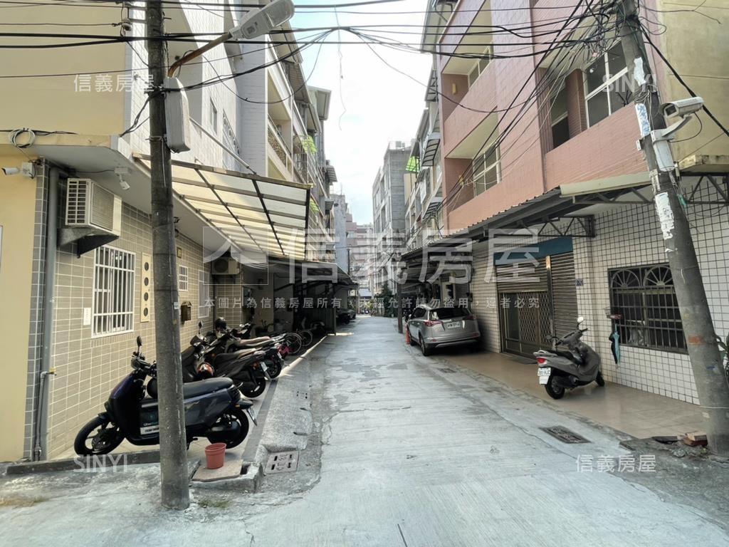 鳳山中山路優質活巷透天房屋室內格局與周邊環境