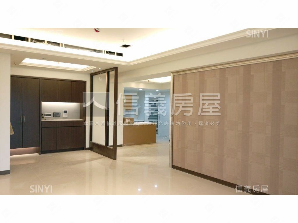 天廈高樓視野大四房雙車位房屋室內格局與周邊環境
