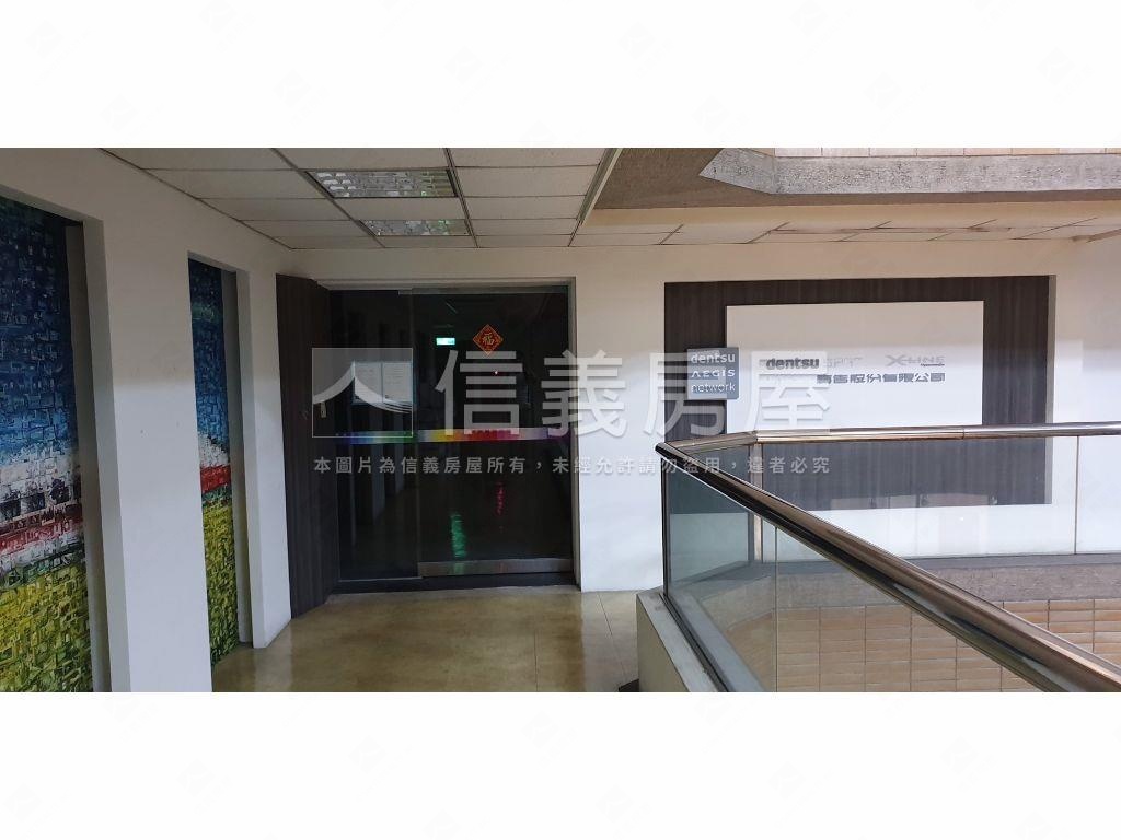 中國企業大樓精華商辦房屋室內格局與周邊環境