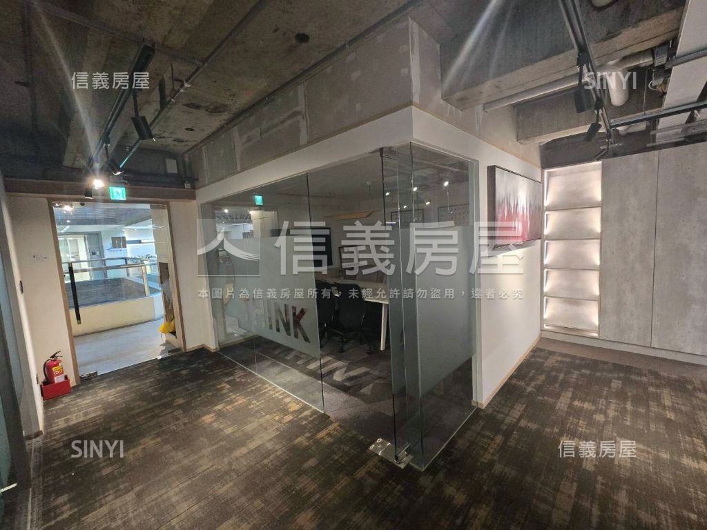 中國企業大樓精華商辦房屋室內格局與周邊環境