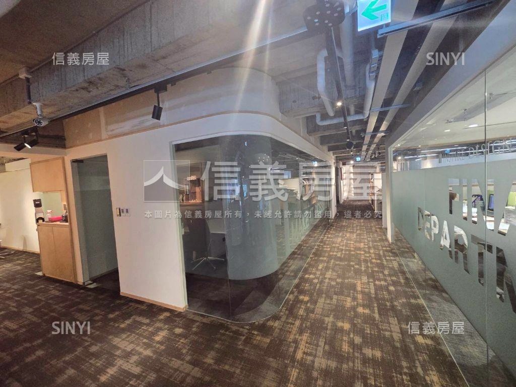 中國企業大樓精華商辦房屋室內格局與周邊環境