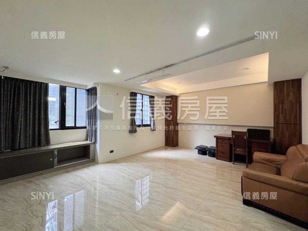 竹北豪華百坪㊝電梯美邸房屋室內格局與周邊環境