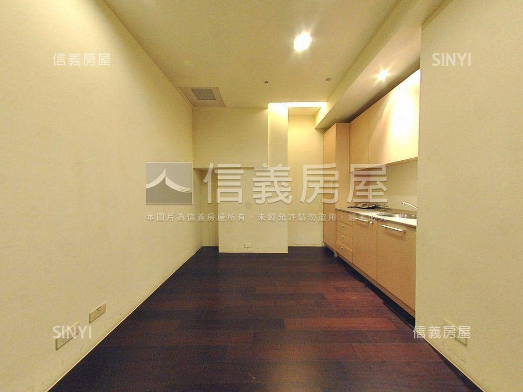 ★近裕隆城稀有大店面房屋室內格局與周邊環境
