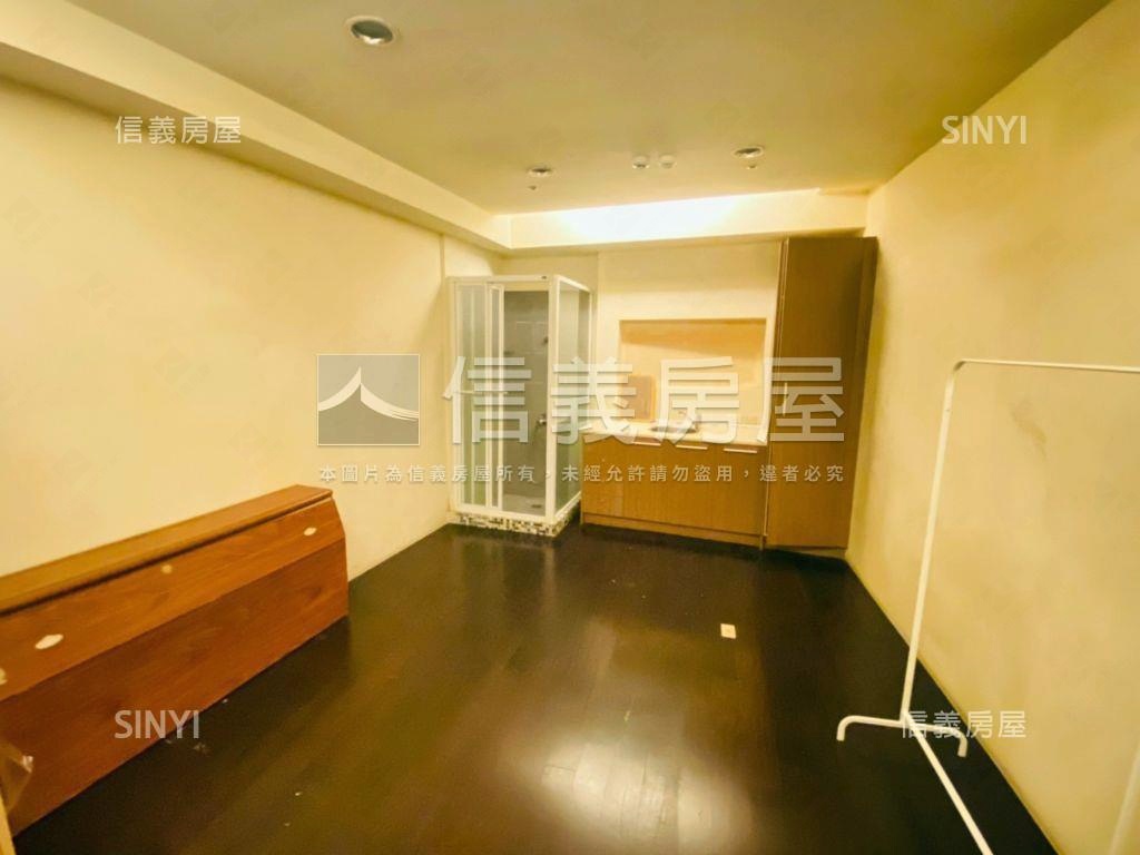 ★近裕隆城稀有大店面房屋室內格局與周邊環境