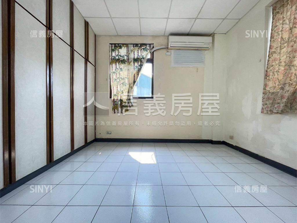 新世界大坪電梯首選房屋室內格局與周邊環境