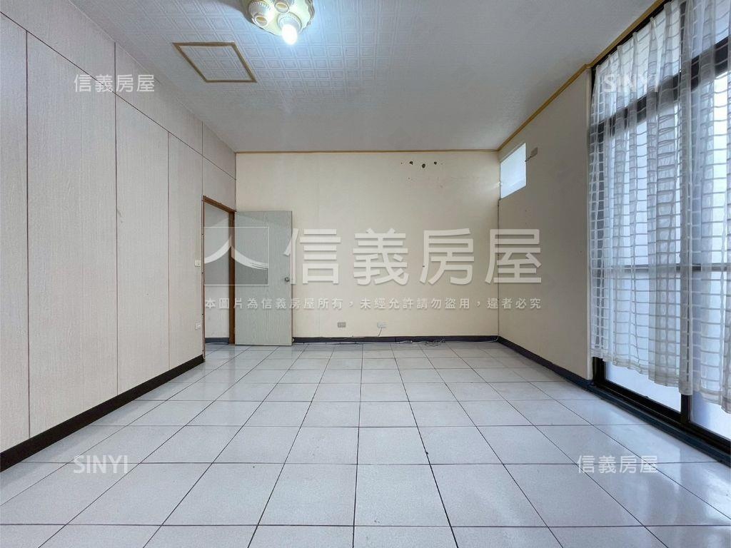 新世界大坪電梯首選房屋室內格局與周邊環境
