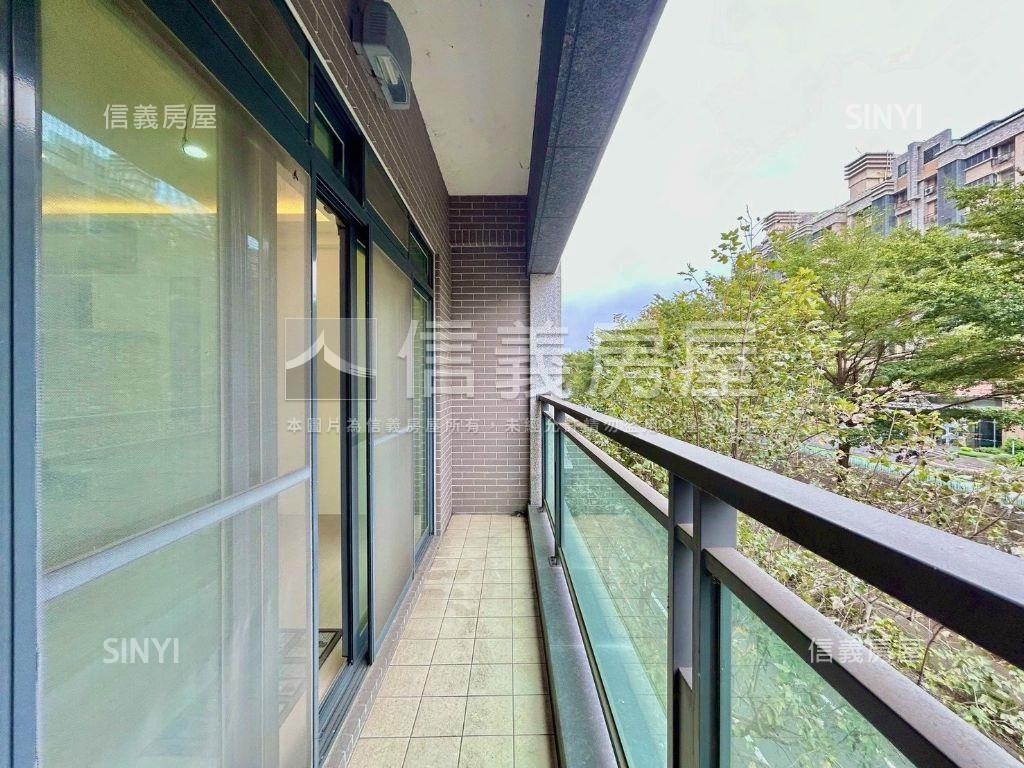 文鼎大苑朝西南四房房屋室內格局與周邊環境