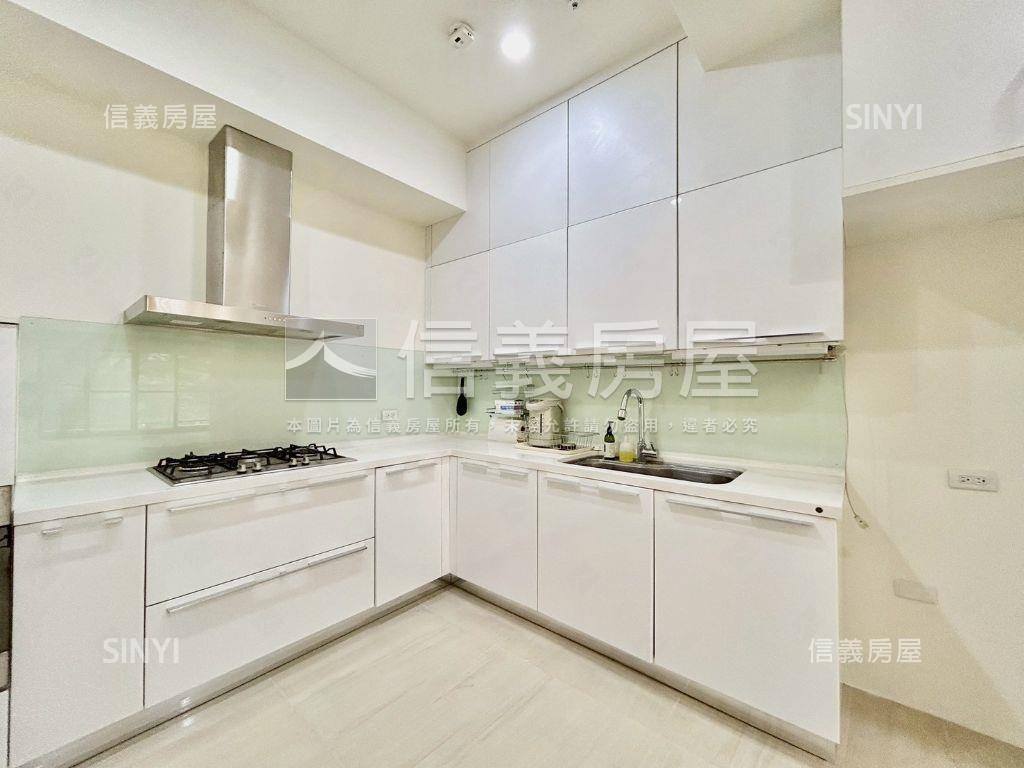 文鼎大苑朝西南四房房屋室內格局與周邊環境