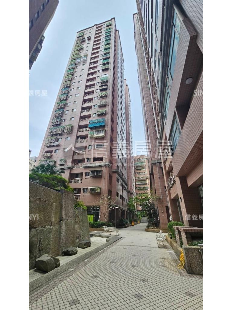 威尼斯高樓層三房坡平車位房屋室內格局與周邊環境