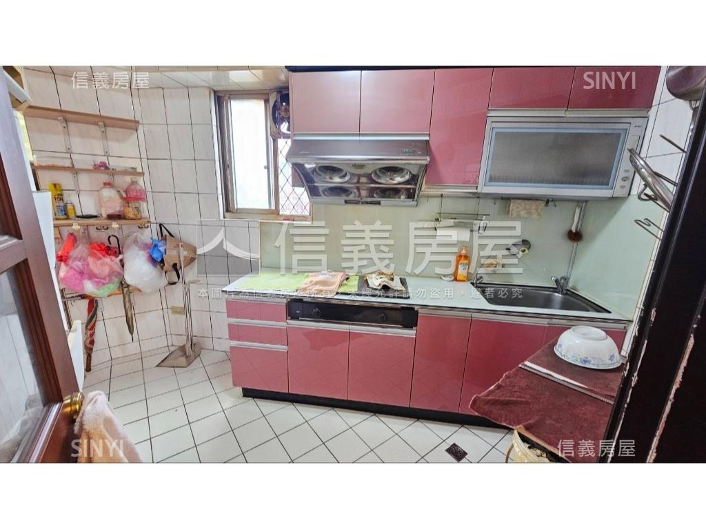 威尼斯高樓層三房坡平車位房屋室內格局與周邊環境