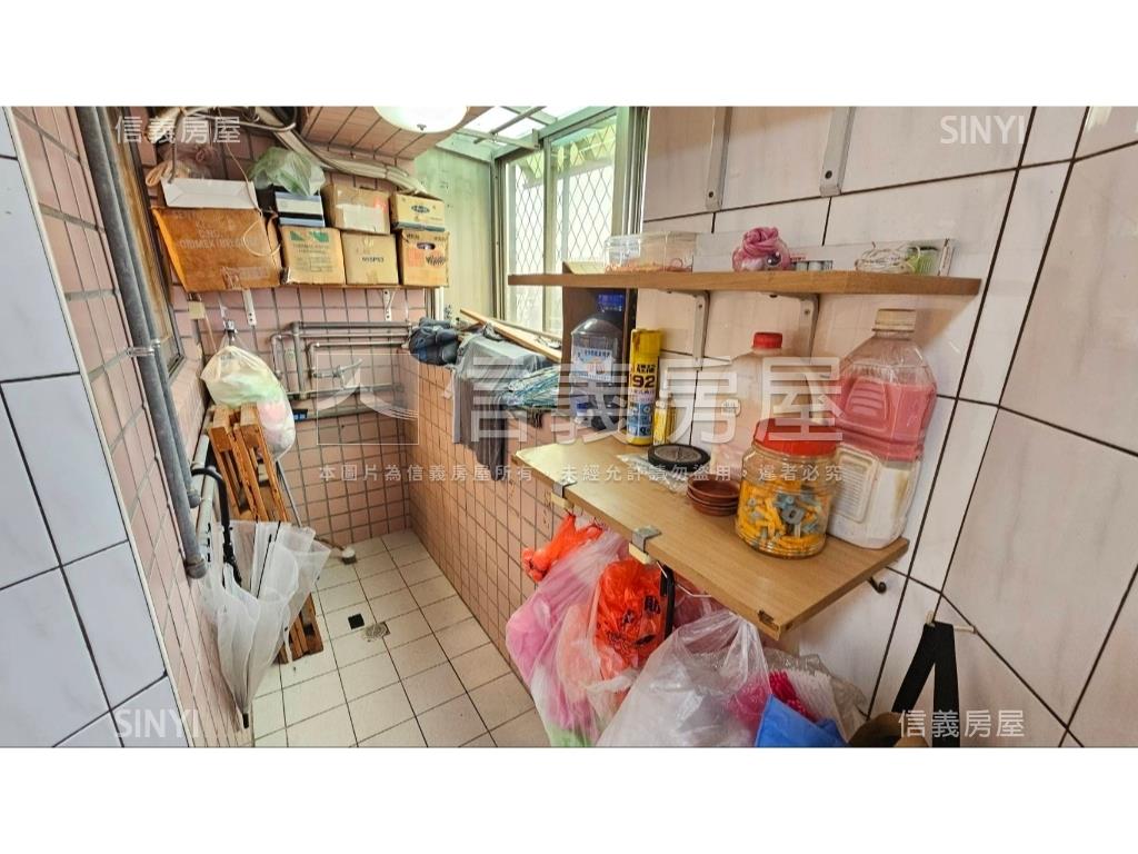 威尼斯高樓層三房坡平車位房屋室內格局與周邊環境