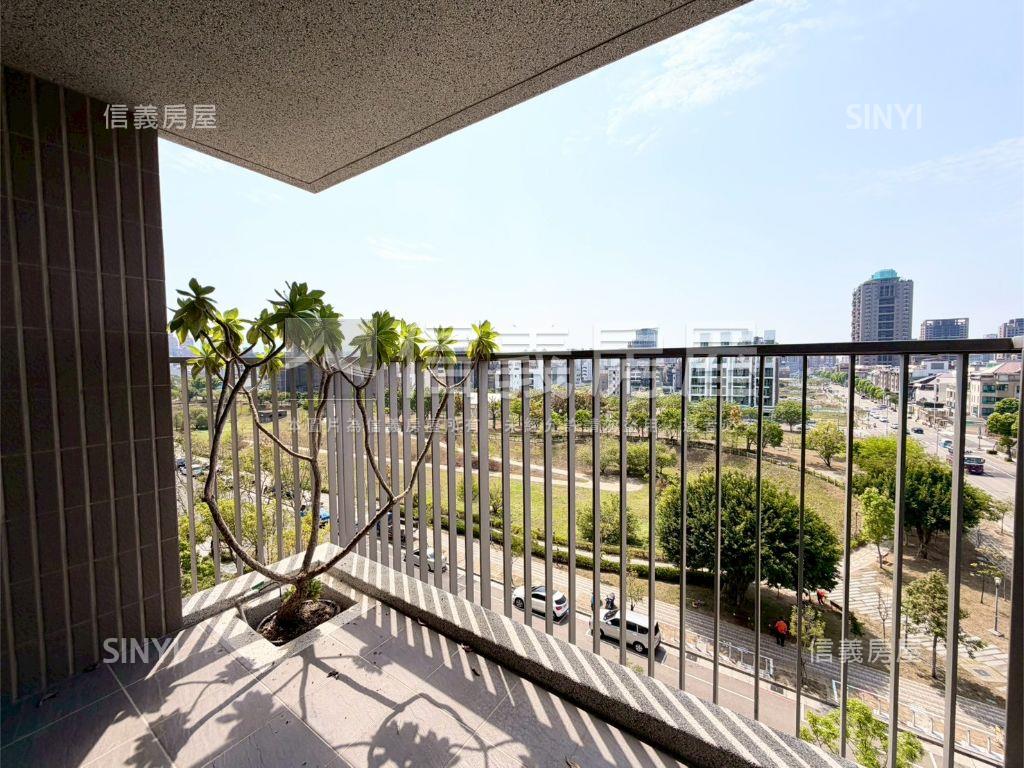 國泰美禾面公園雙車朝南戶房屋室內格局與周邊環境